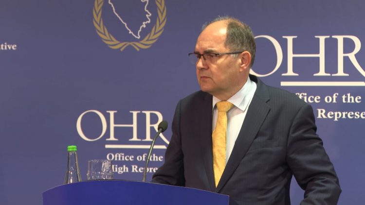 Visoki predstavnik podijelio političare, građane i međunarodnu zajednicu